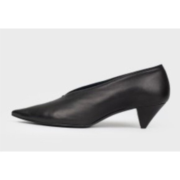 ALUMNAE Italy Black Leather V-Cut Heels 40 Made Italy Minimalist Sculpted Pumps - Picture 1 of 16
